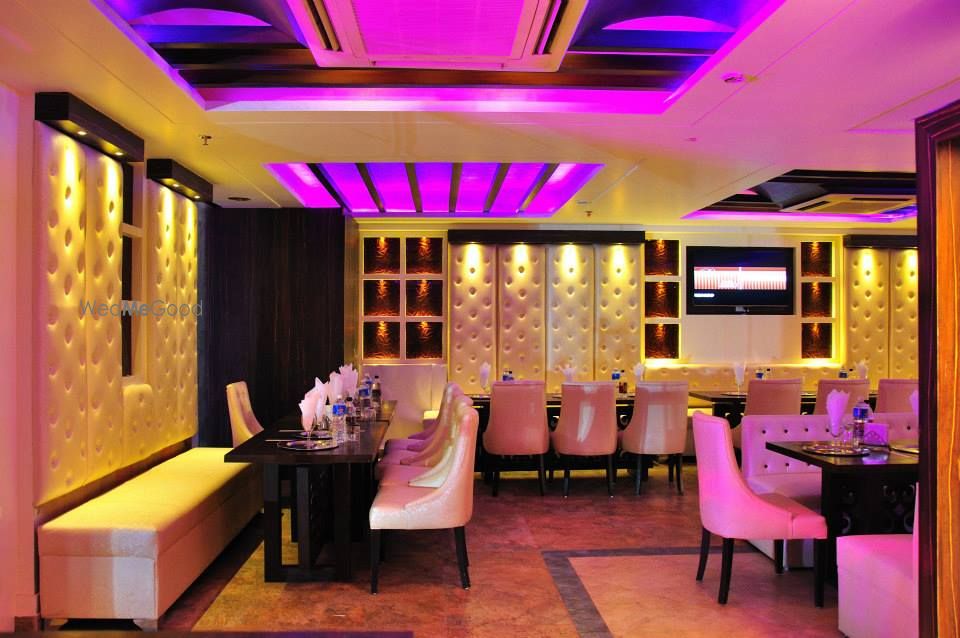 Photo By Amaze Banquets - Venues