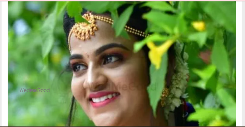 Mithra Makeup Artist