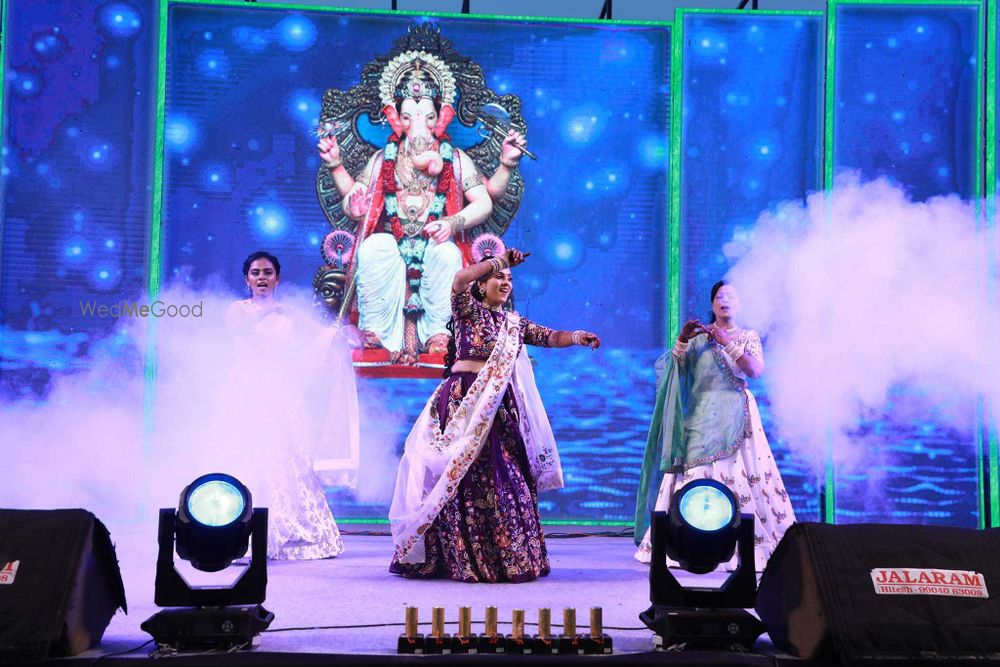 Photo By Eternity Strings by Maitry Trivedi - Sangeet Choreographer
