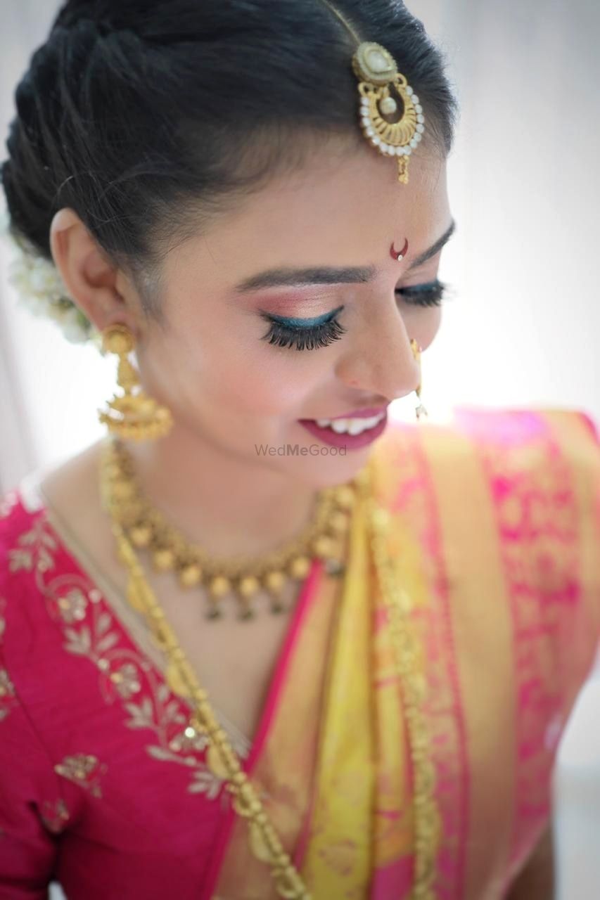 Photo By Chetna Chhadwas Bridal World - Bridal Makeup