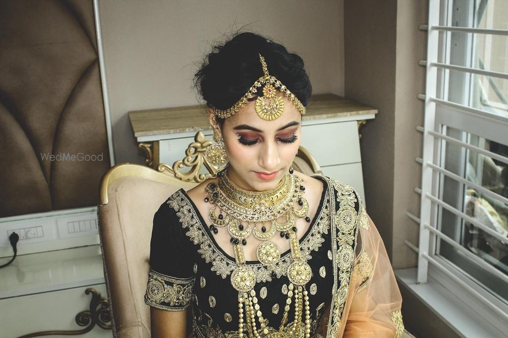 Photo By Myra kalra - Bridal Makeup