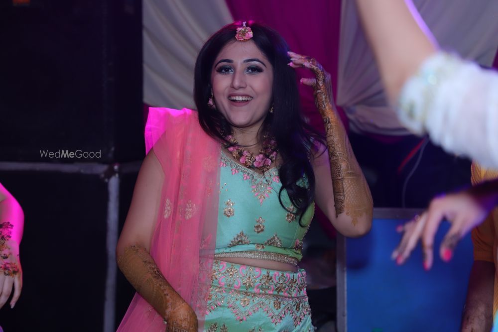 Photo By Star Photography - Photographers