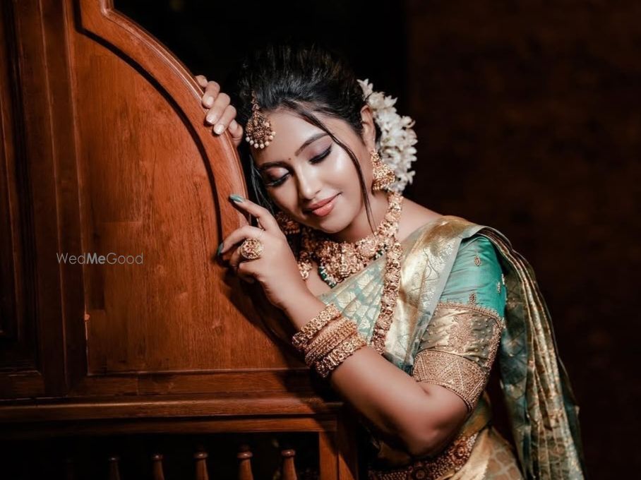 Photo By Shahanaz Makeup Artist - Bridal Makeup Artists