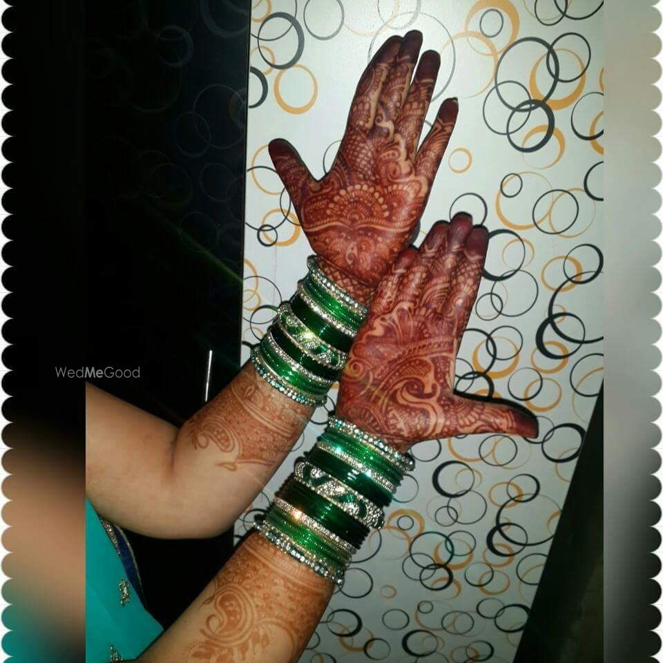 Photo By Pari Beauty Studio - Mehendi Artist