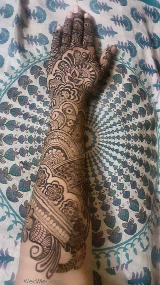 Photo By Pari Beauty Studio - Mehendi Artist