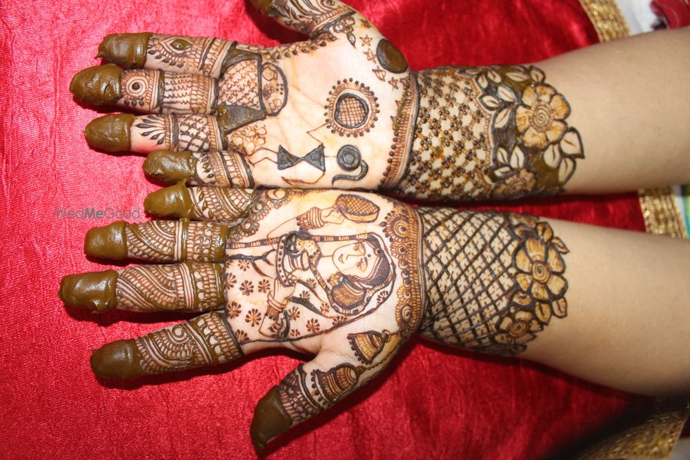 Photo By Pari Beauty Studio - Mehendi Artist