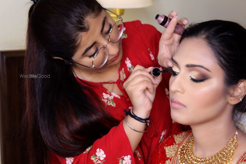 Photo By NeonsNcorals by Makeup Artist Shruti - Bridal Makeup