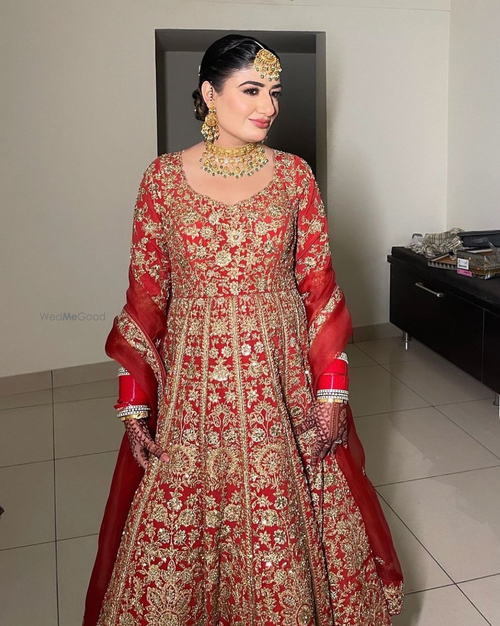 Photo By Aarti Khanna Makeovers - Bridal Makeup