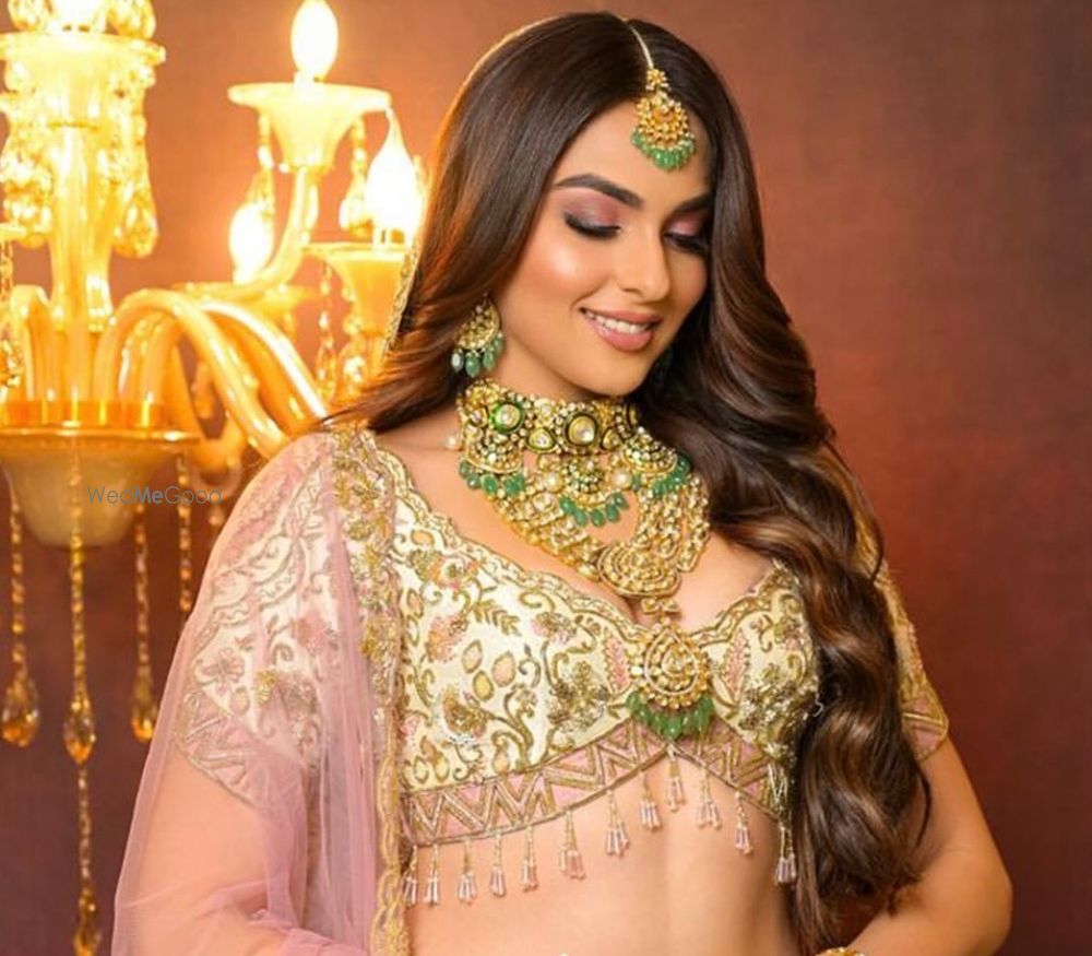 Photo By Aarti Khanna Makeovers - Bridal Makeup