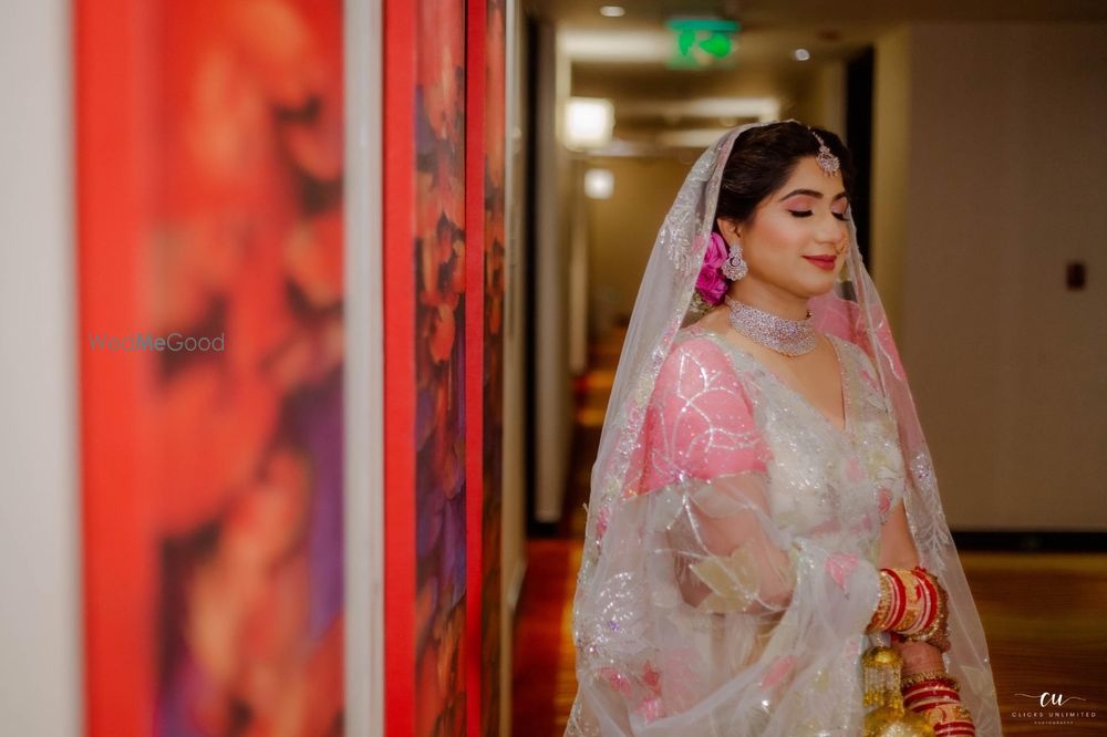 Photo By Saniya Sainani Makeup and Hair - Bridal Makeup Artists