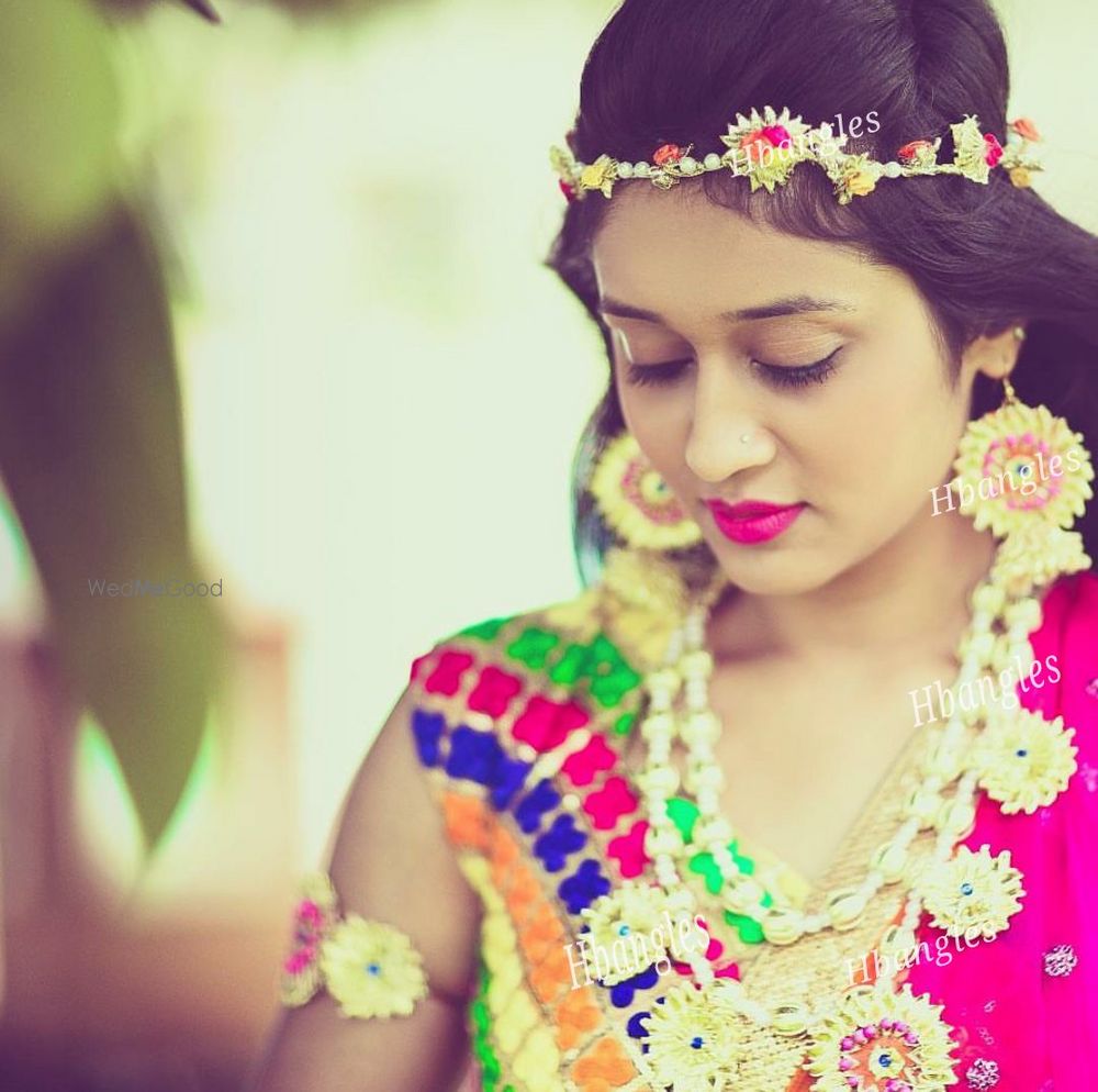 Photo of Gota jewellery on mehendi