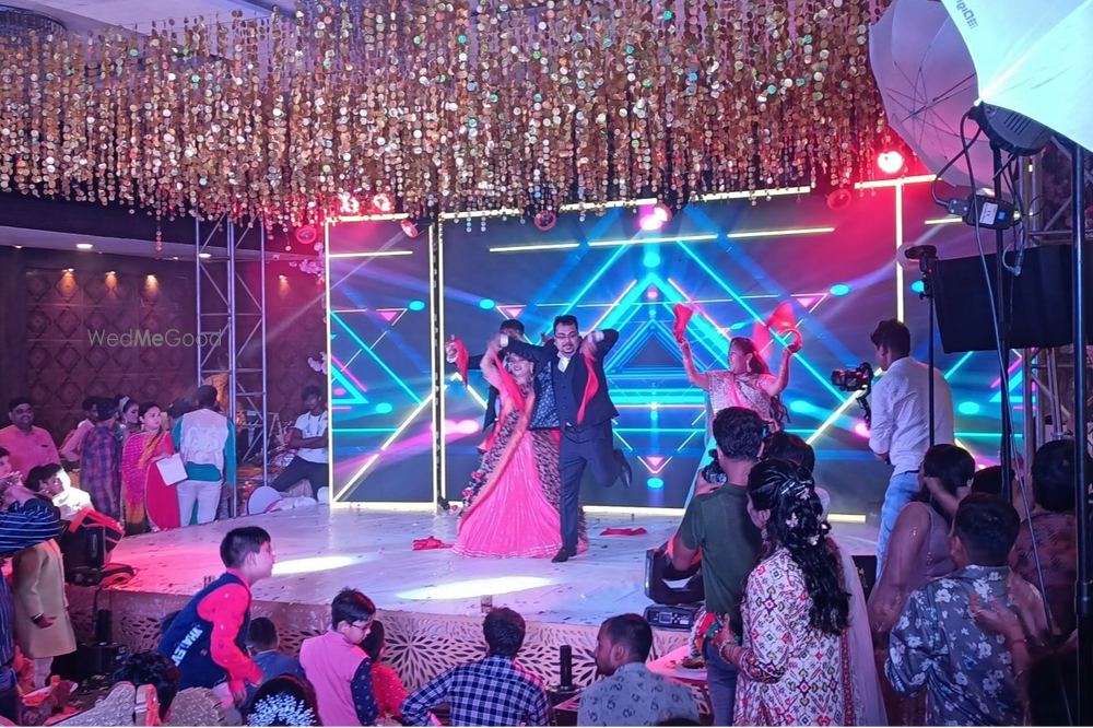 Photo By Hrithik Sharma Dance - Sangeet Choreographer