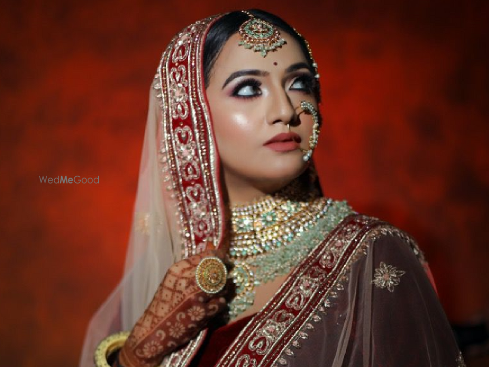 Meenakshi Dutt Makeovers