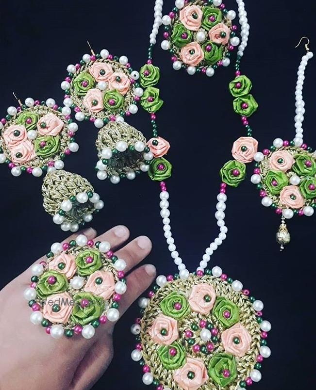 Photo By Sequissential - Jewellery