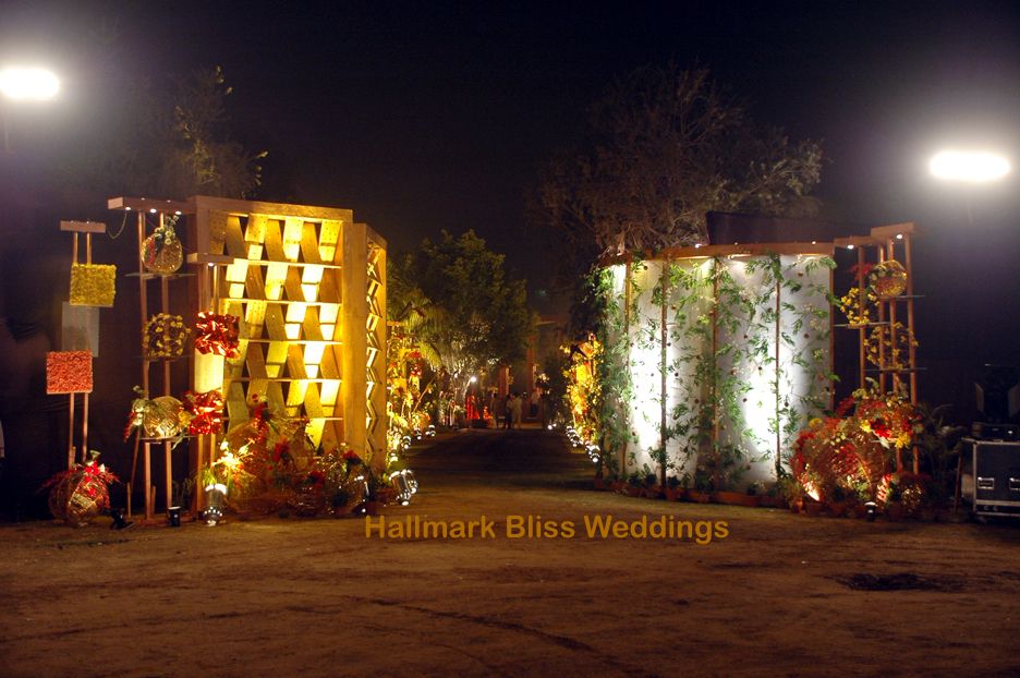 Photo By Hallmark Bliss Weddings - Decorators