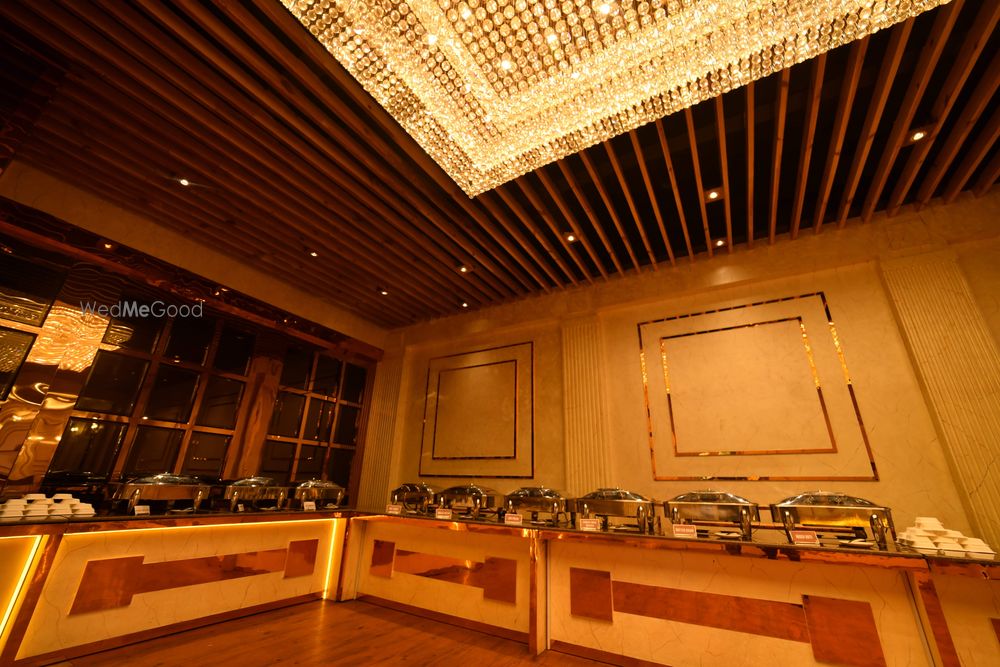 Photo By SH&B - Hotel Millennium Inn - Venues