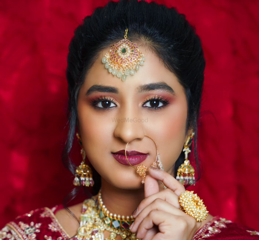 Usha Jamila Makeup Artist
