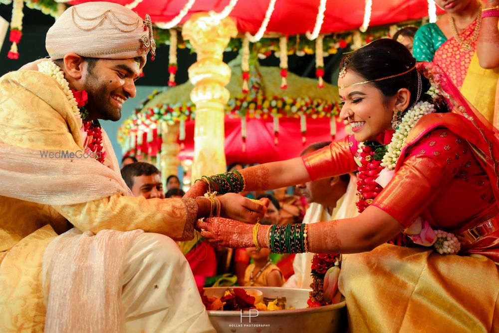 Photo By Holla's Photography - Photographers