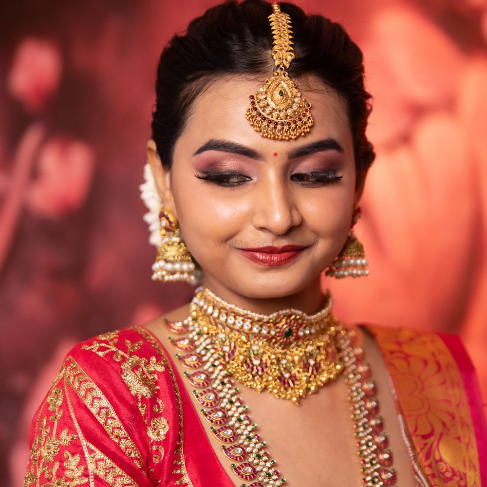 Photo By Makeovers by Sharanya - Bridal Makeup