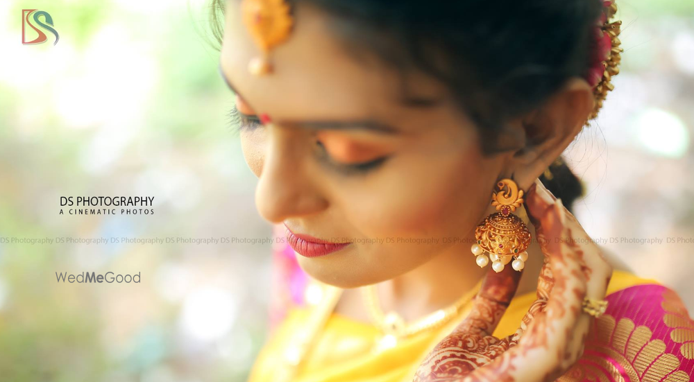 Photo By DS Photography - Photographers