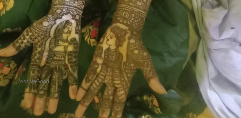 Brownline Mehndi Art