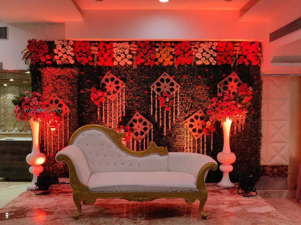 Photo By Chandelier by Sandoz - Venues