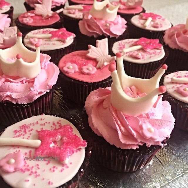 Photo By Beyond Cakes - Favors