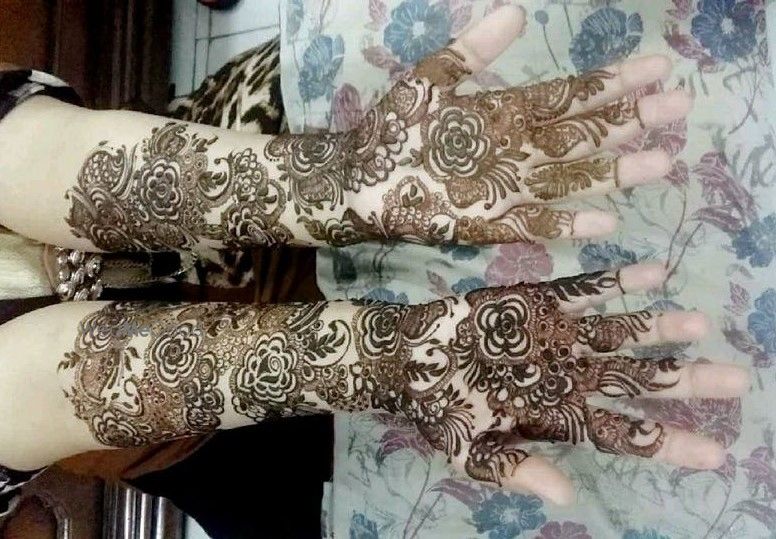 Farha Mehndi