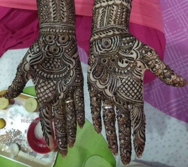 Nadiya Mehndi Artist