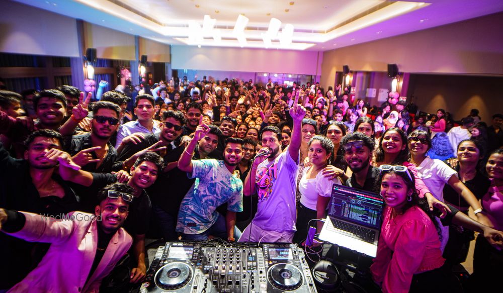 Photo By DJ Chari - DJs