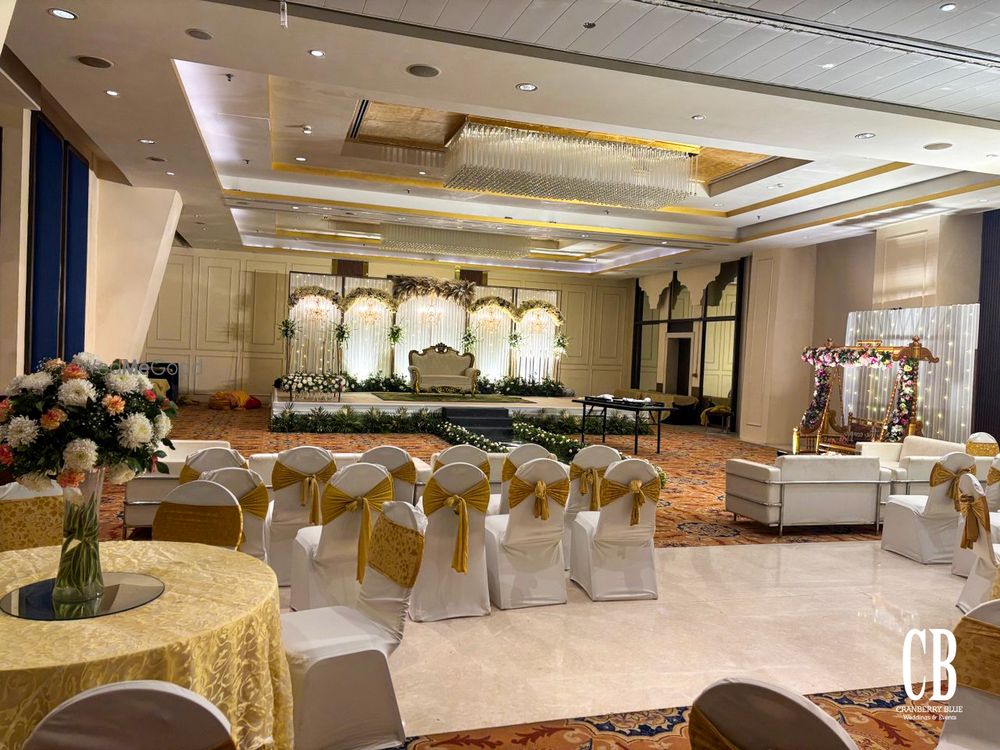 Photo By Cranberry Blue - Decorators