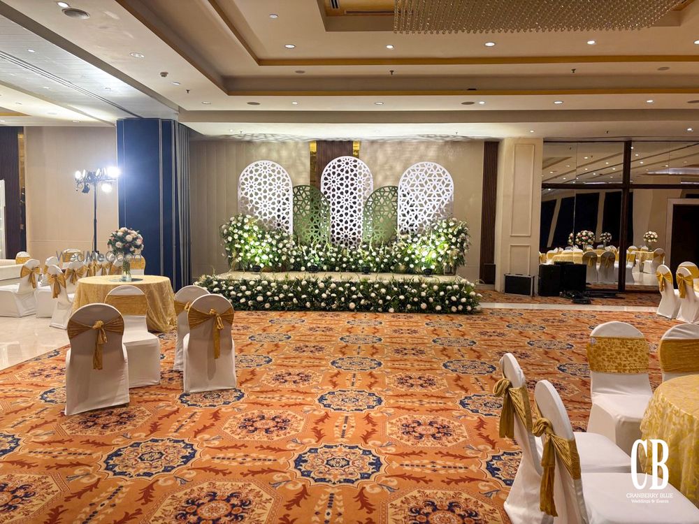 Photo By Cranberry Blue - Decorators