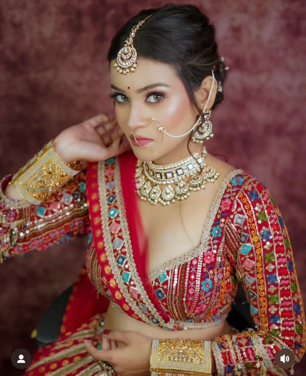 Photo By Kritika Makeovers - Bridal Makeup