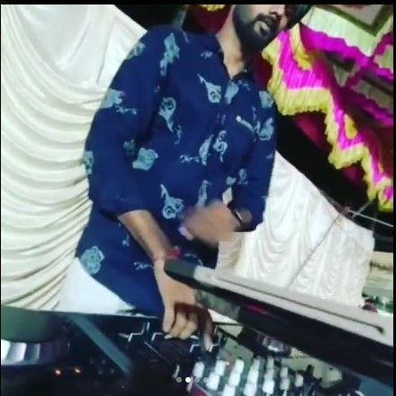 Photo By DJ Ganesh Offcial - DJs