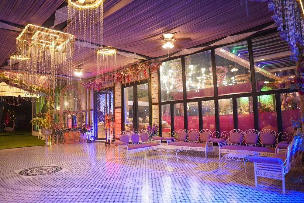 Photo By Flora Green Banquet - Venues