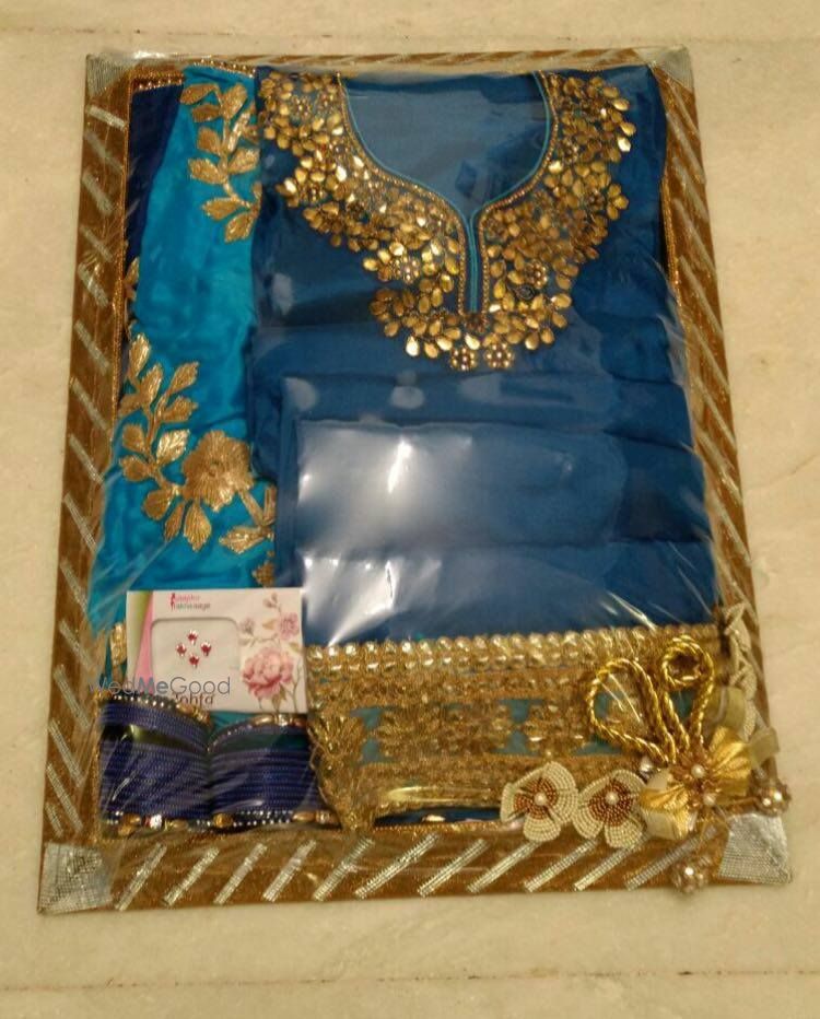 Photo By Wrap in Style - Trousseau Packers