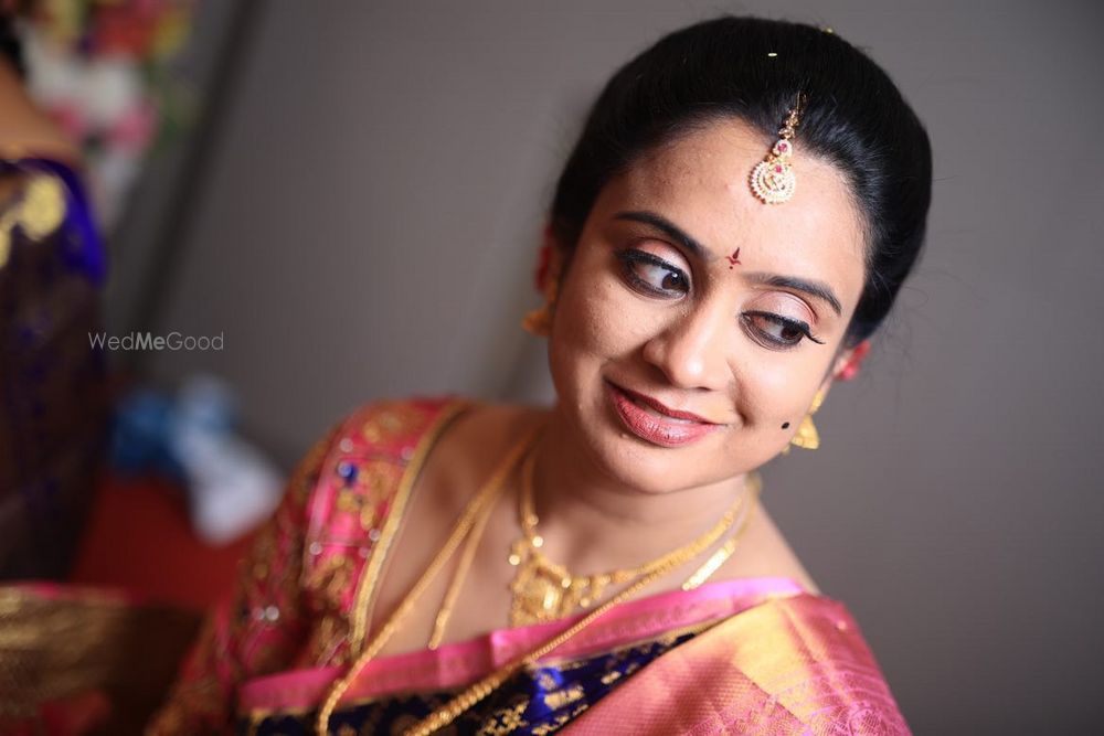 Photo By Makeover by Sonal - Bridal Makeup