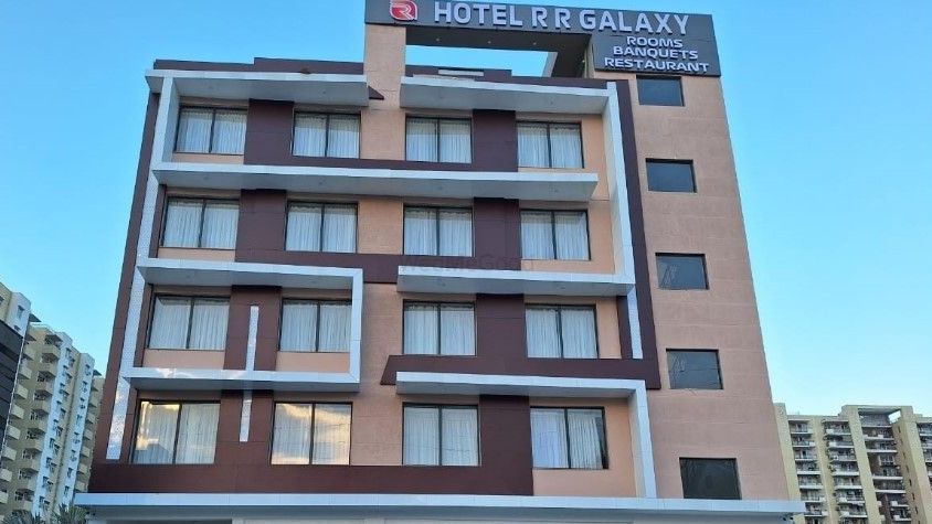 Hotel RR Galaxy Gurugram