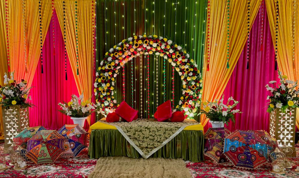 Photo By Viah - Decorators