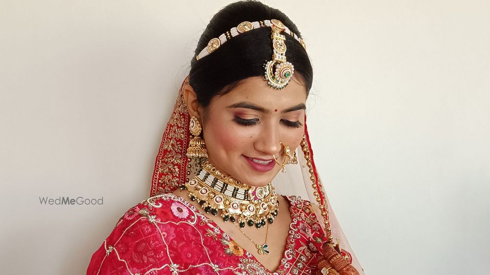 Janvi Salon
