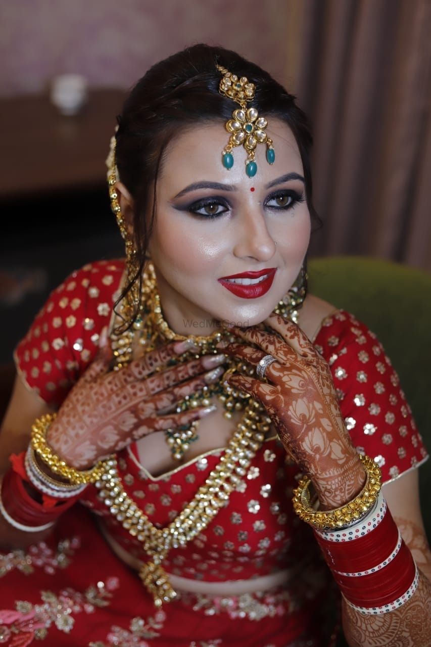 Photo By Makeup by Samdisha - Bridal Makeup