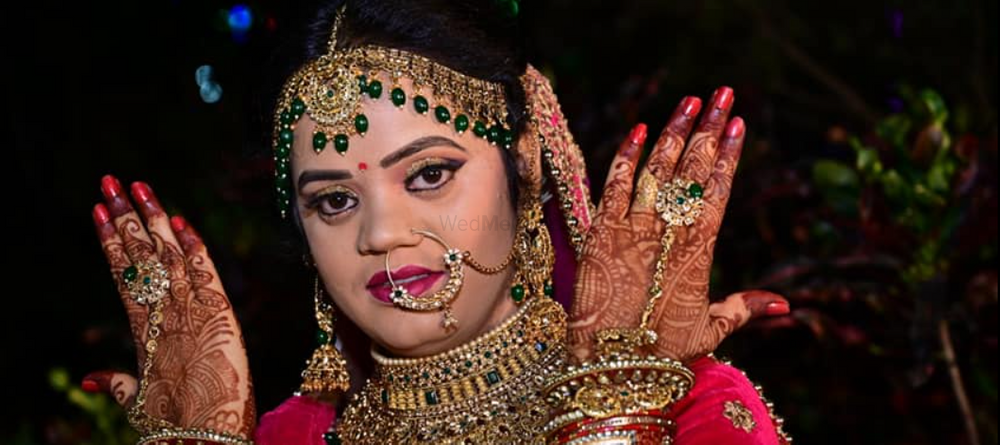 Binita Makeup Artist & Mehendi Artists