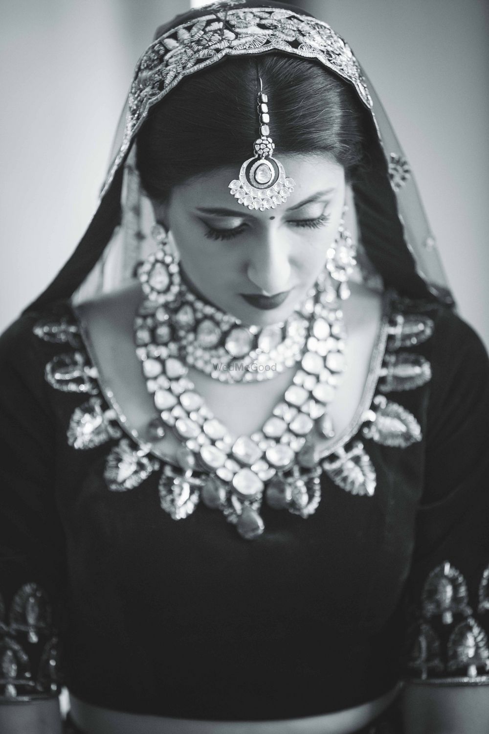 Photo of Timeless bridal look black and white photography