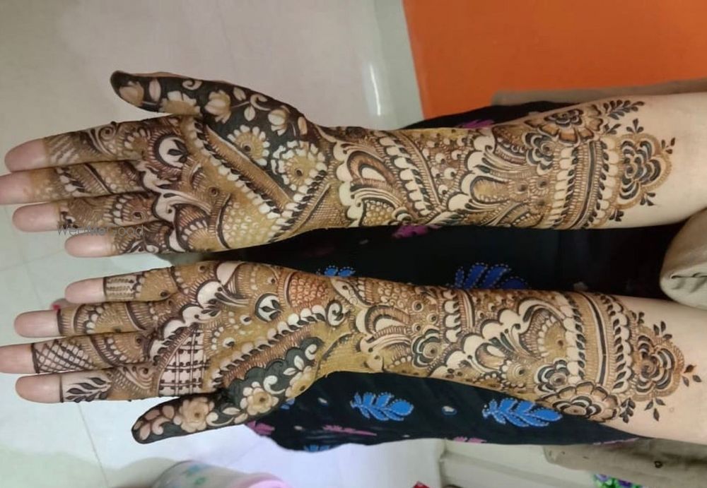 Moyurika's Mehendi Designs