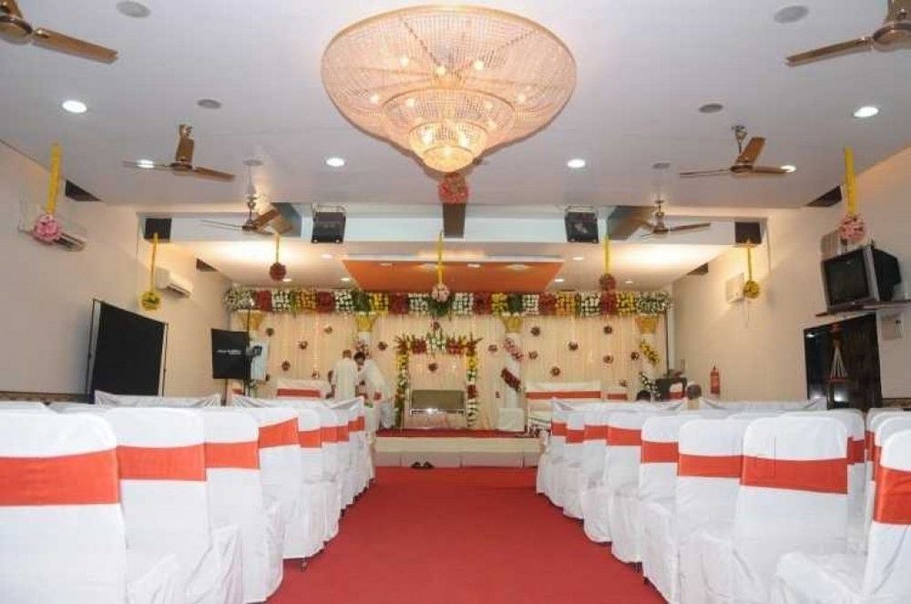 Shyamkunj Banquet, Borivali West