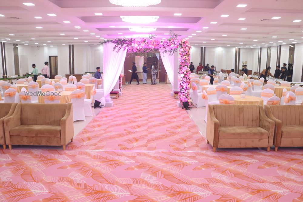 Photo By De Grandeur Hotel and Banquets, Thane - Venues