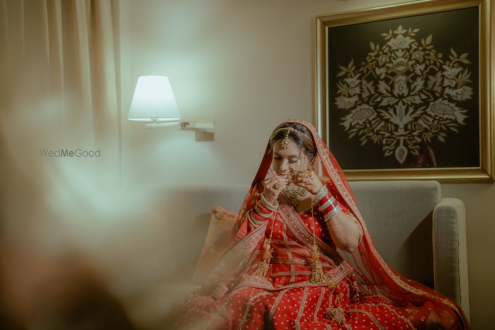 Photo By Sunshine Studio - Photographers