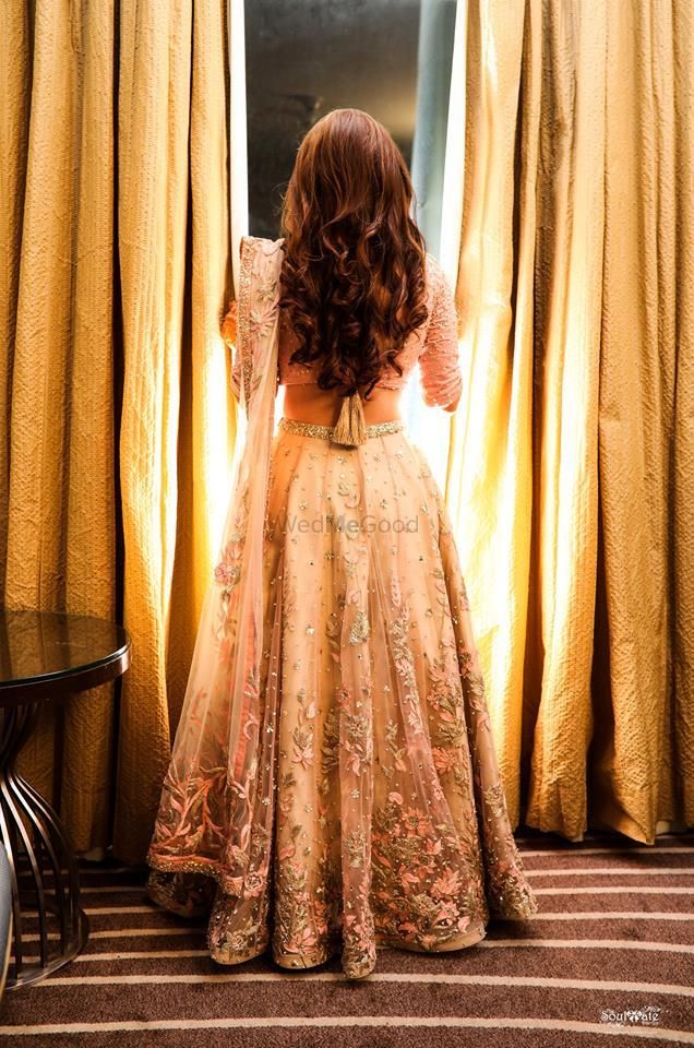 Photo of Bridal back shot portrait with pretty hair