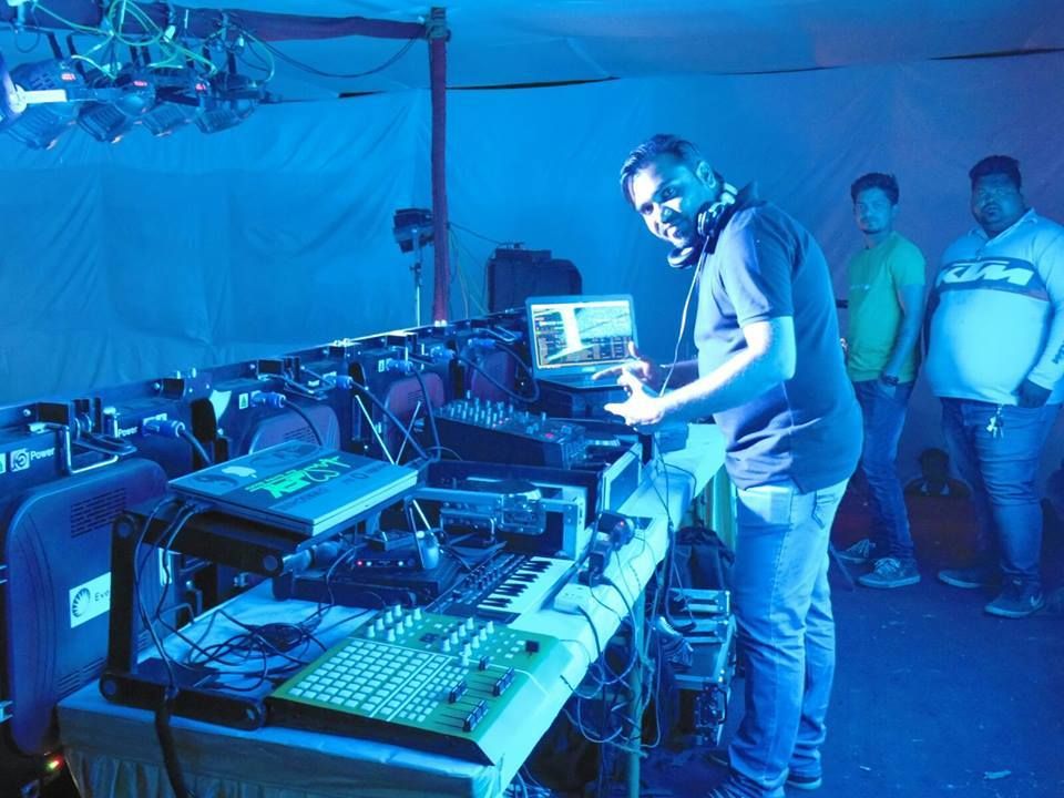 DJ Divyesh Mumbai