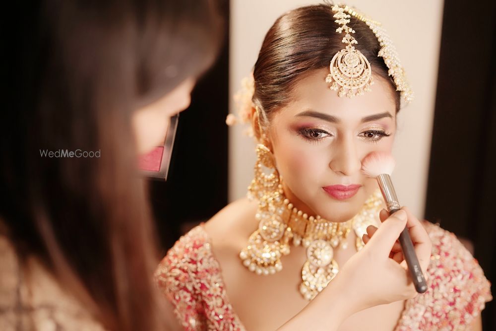 Photo By Anshul Saraogi Makeover - Bridal Makeup